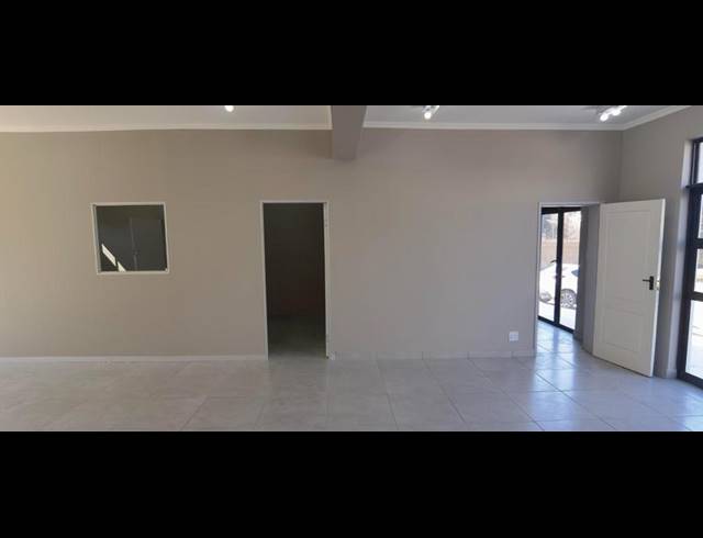 BUSINESS PROPERTY TO RENT IN NEWMARK ESTATE